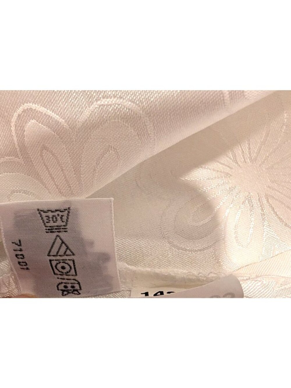 Foxcroft Wrinkle-Free White Floral Button-Up Shirt Flower Buttons Sz 16 Cotton - Picture 6 of 16